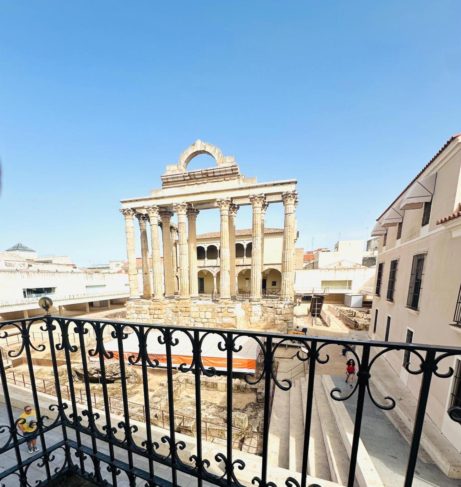 Apartamentos Templo Diana -Vistas Historicas- Мерида Экстерьер фото