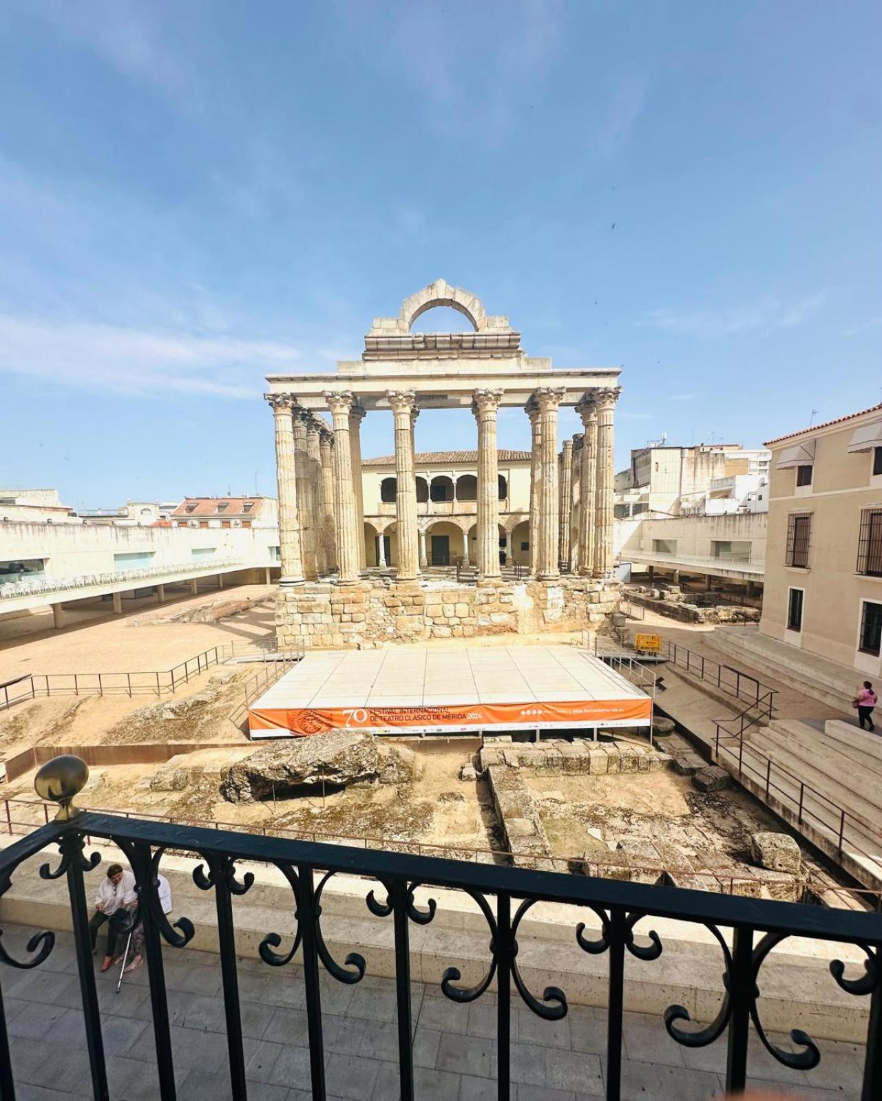 Apartamentos Templo Diana -Vistas Historicas- Мерида Экстерьер фото
